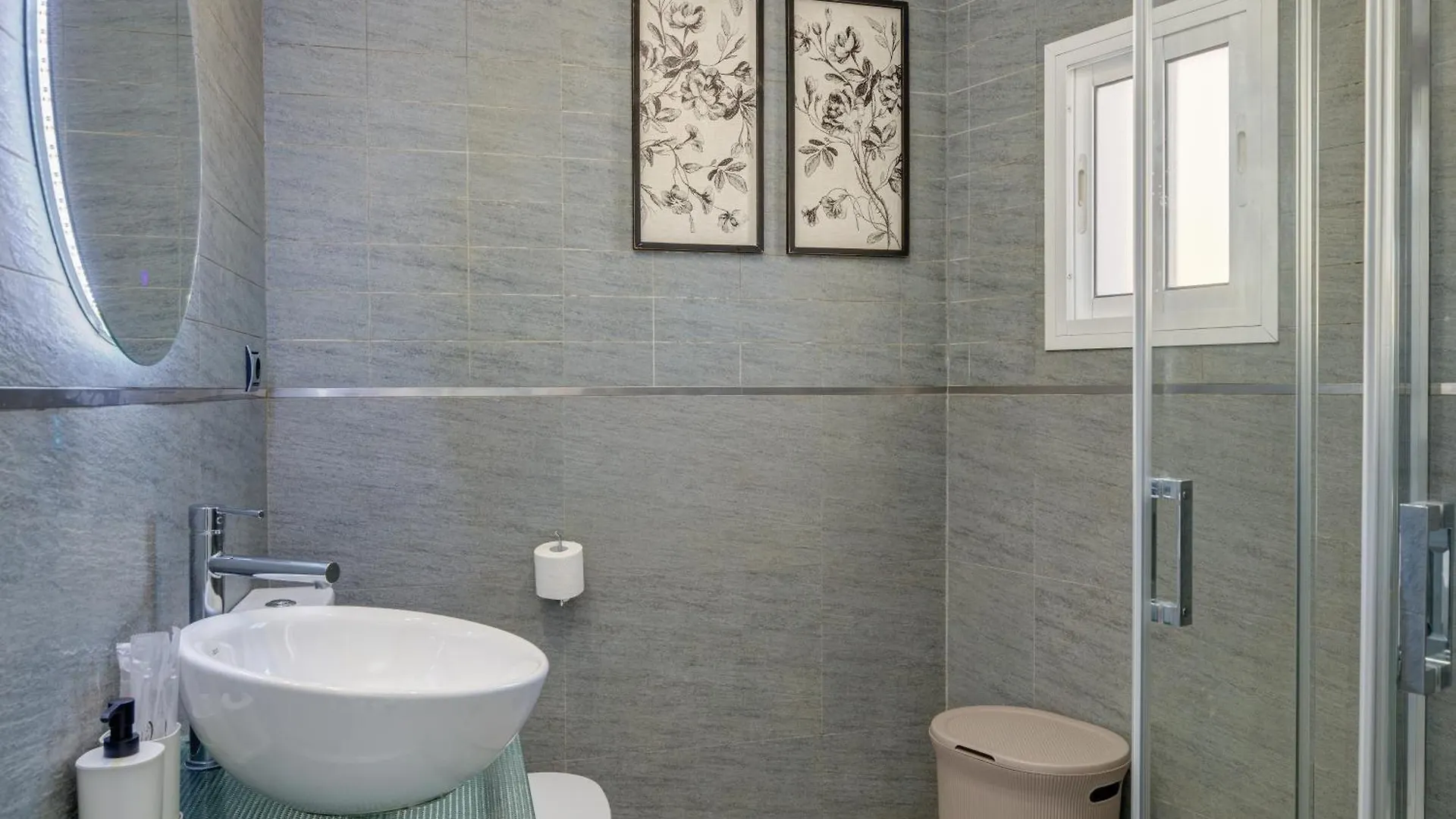 Penthouse Apartment Tribuna Center By Seric,15' Walking To The Beach Malaga 0*,  Spain