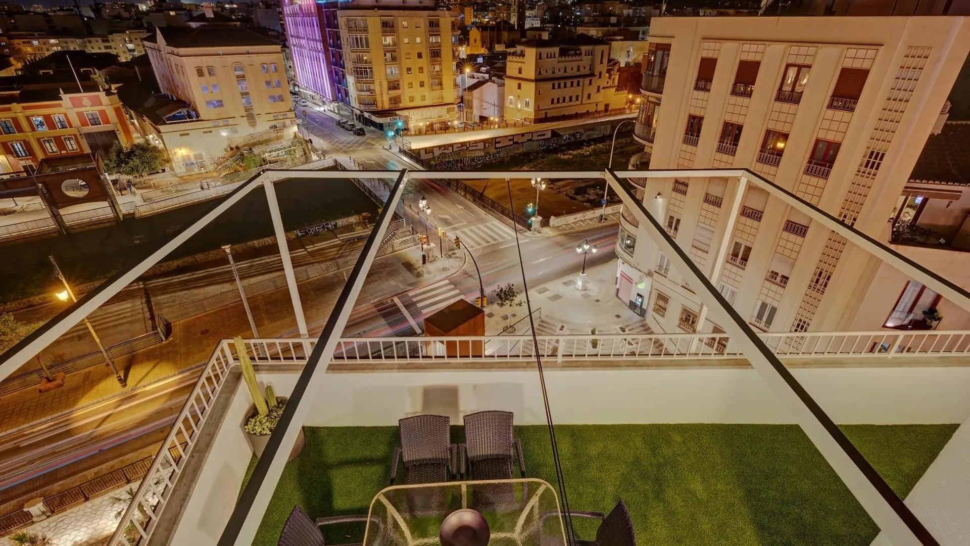 Penthouse Apartment Tribuna Center By Seric,15' Walking To The Beach Málaga 0*,  Spanien