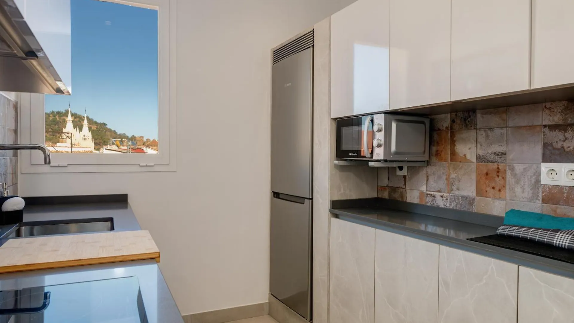 Penthouse Apartment Tribuna Center By Seric,15' Walking To The Beach Malaga